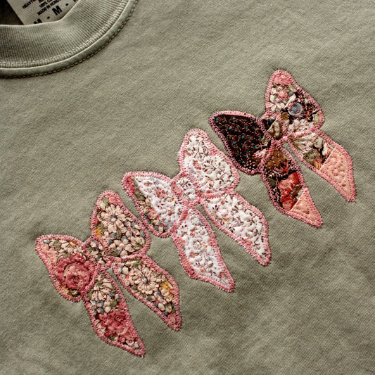 Quilted Bow Trio Tee (LIMITED)